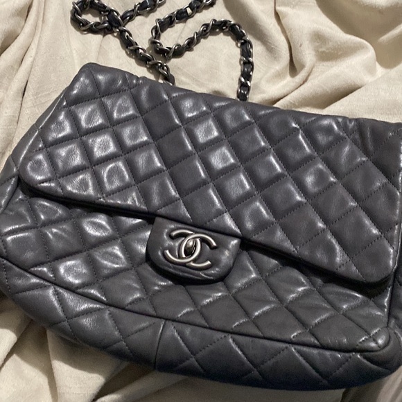 Jumbo Grey Chanel purse - Picture 4 of 6